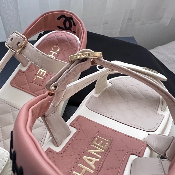 Auth Chanel BNIB 23A White Beige CC Logo Platform Strap Sandals - Size 38 - Picture 5 of 11